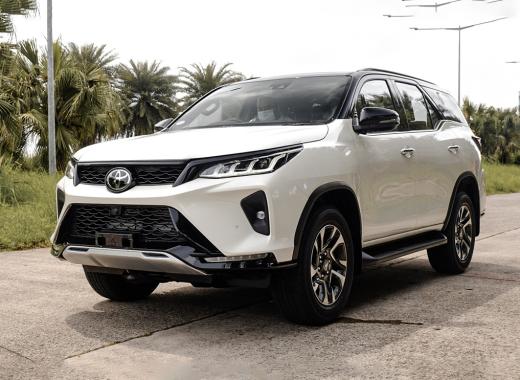 Toyota Fortuner Legender 2021