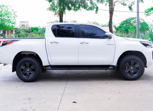 Toyota Hilux Revo Viedition 2025