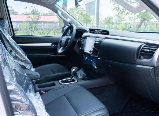 Toyota Hilux Revo Viedition 2025