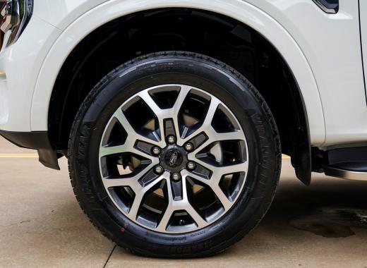 Ford Everest Titanium 2025