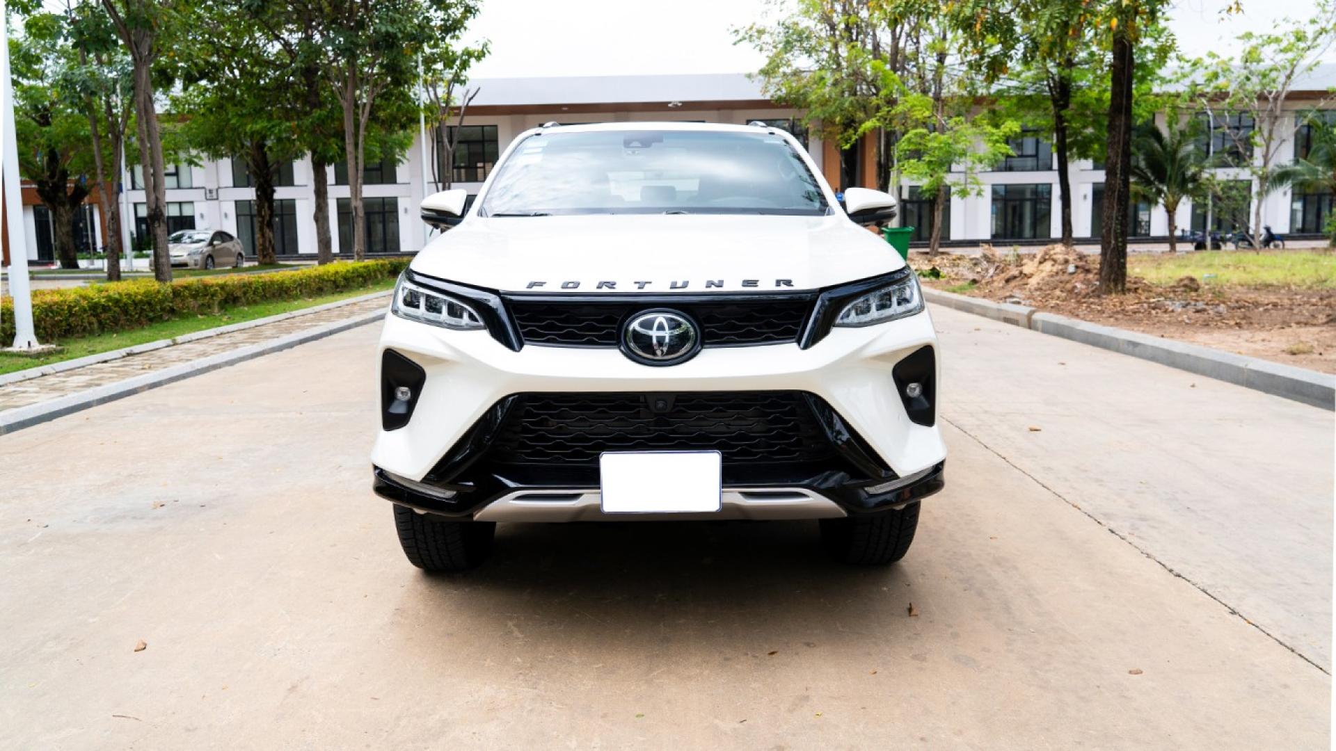 Toyota Fortuner Legender 2021