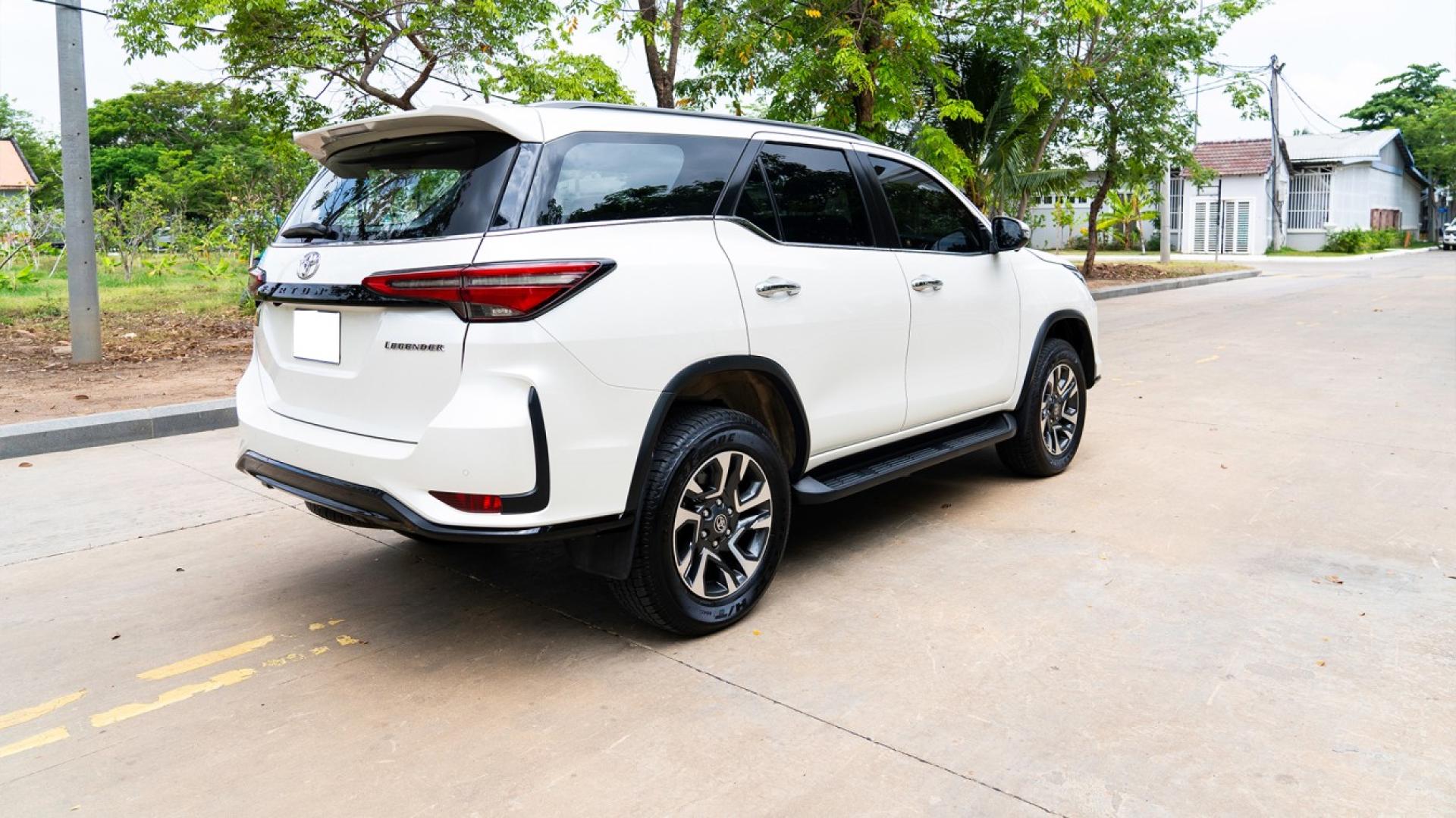 Toyota Fortuner Legender 2021