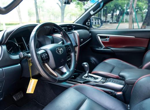 Toyota Fortuner Legender 2021