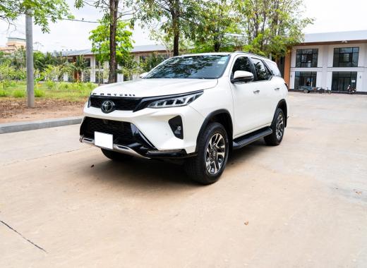 Toyota Fortuner Legender 2021